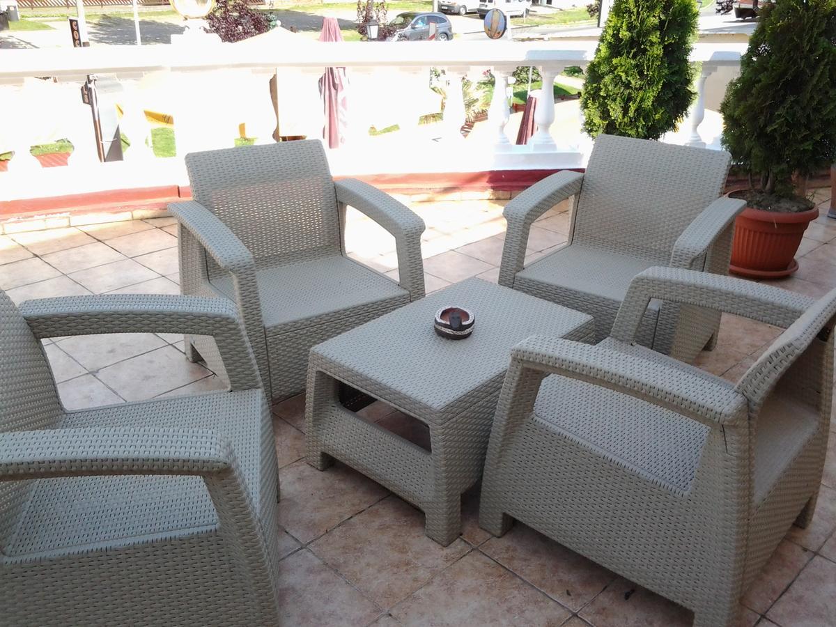 Y Panzio Bed & Breakfast Balatonlelle Exterior photo
